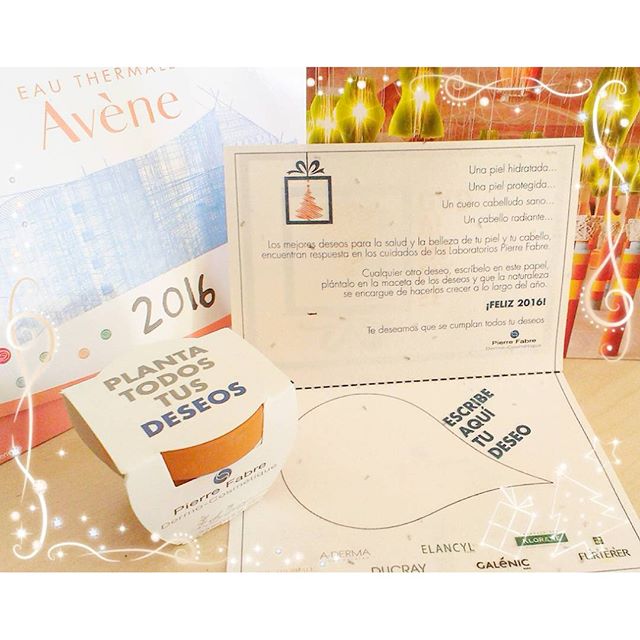 Me ha encantado la felicitación que me han enviado los Laboratorios Pierre Fabre! Viene con una postal, el calendario de Avena y una macetita para plantar nuestro deseo para 2016. Super original! #laboratoriospierrefabre #pierrefabre #avene #feliznavidad